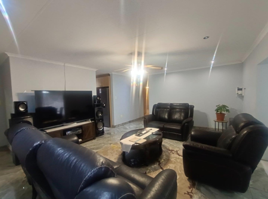 4 Bedroom Property for Sale in Bishops Bay Free State